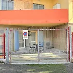 Se214 - Senigallia, Comodo Bilocale Vicino Al Centro Con Corte Esclusiva Apartman *