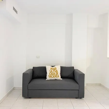 Se214 - Senigallia, Comodo Bilocale Vicino Al Centro Con Corte Esclusiva *