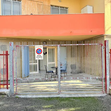 Se214 - Senigallia, Comodo Bilocale Vicino Al Centro Con Corte Esclusiva Appartamento *